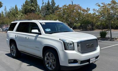 2016 GMC Yukon Denali