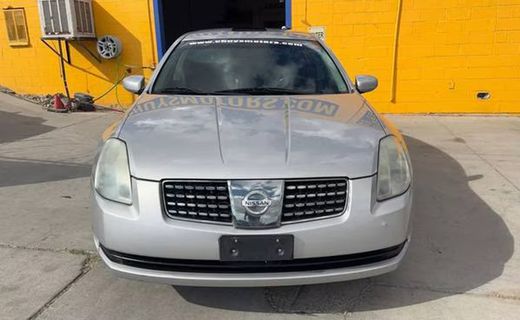 2004 Nissan Maxima