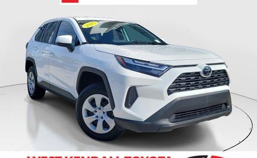 2025 Toyota RAV4 LE