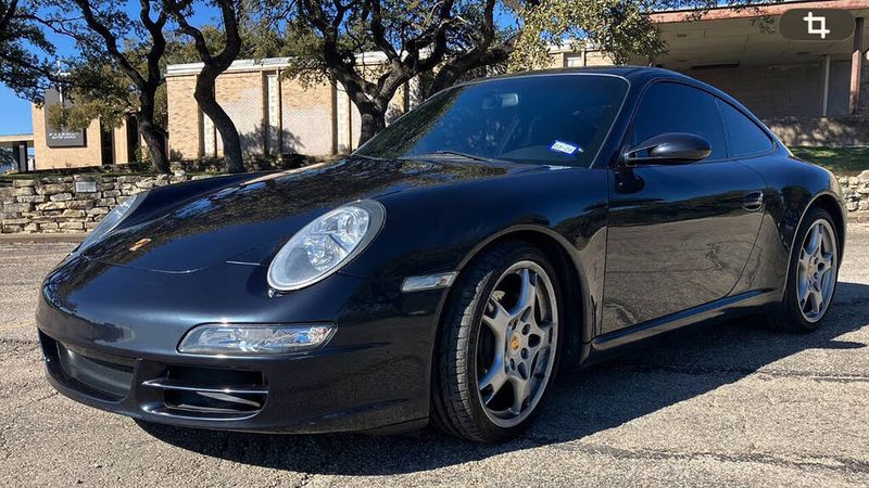 2006 Porsche 911 — a typically priced live listing