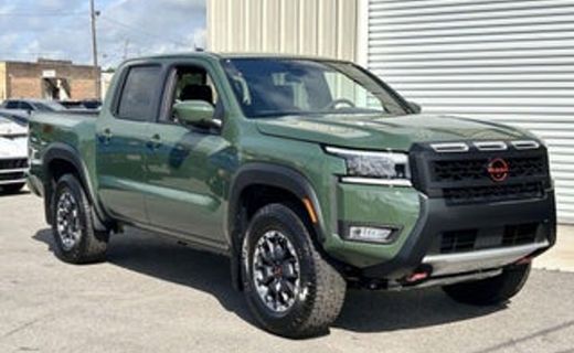 2025 Nissan Frontier SV