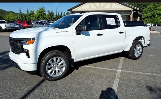 2026 Chevrolet Silverado Custom