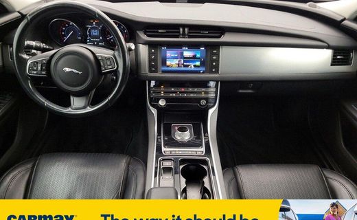 2016 Jaguar XF Prestige
