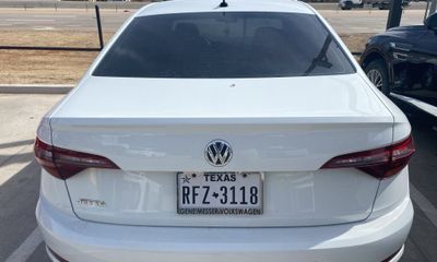 2019 Volkswagen Jetta S SE R