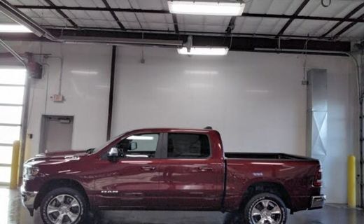 2024 Ram 1500 Laramie