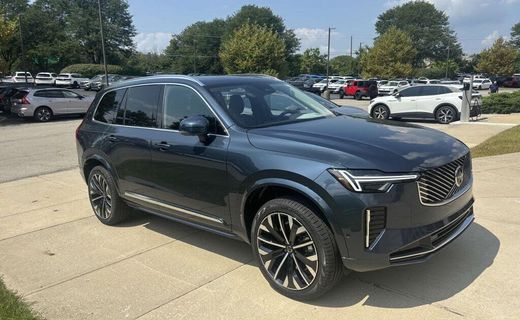 2026 Volvo XC90 Plus Bright