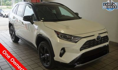 2020 Toyota RAV4 XSE