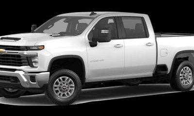 2025 Chevrolet Silverado HD LT