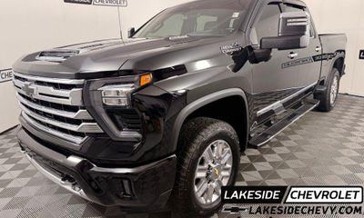 2025 Chevrolet Silverado HD High Country