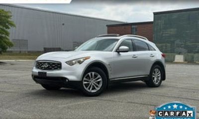 2010 Infiniti FX35 Base
