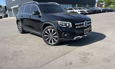 2023 Mercedes-Benz GLB-Class GLB250