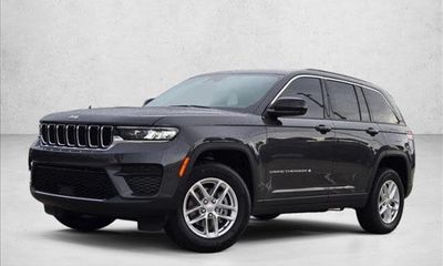 2026 Jeep Grand Cherokee Base Laredo