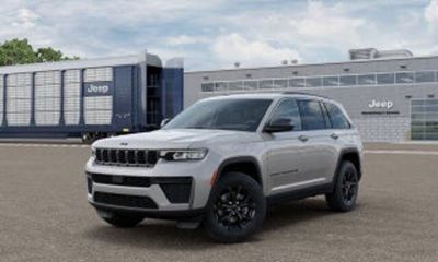 2026 Jeep Grand Cherokee Base Laredo