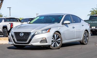 2021 Nissan Altima SV
