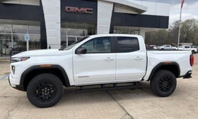 2025 GMC Canyon AT4