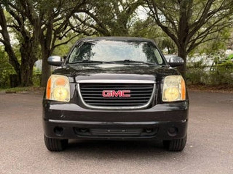 2012 Gmc Yukon — a typically priced live listing