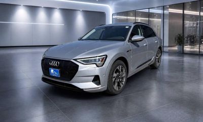 2021 Audi E-Tron Quattro Premium