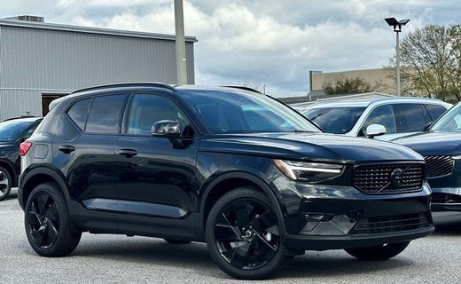 2026 Volvo XC40 Ultra Black Edition