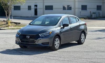 2025 Nissan Versa S
