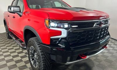 2023 Chevrolet Silverado ZR2