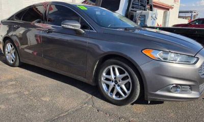 2013 Ford Fusion SE
