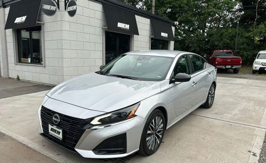 2024 Nissan Altima SV