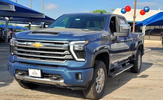 2026 Chevrolet Silverado HD High Country
