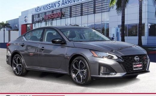 2023 Nissan Altima SR