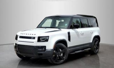 2026 Land Rover Defender 110 SE
