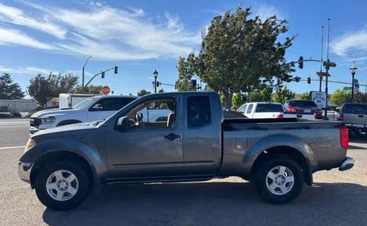 2005 Nissan Frontier SE