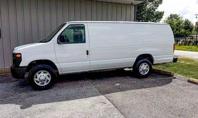 2013 Ford E-350 E 350 Super