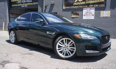 2016 Jaguar XF Prestige