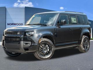 2026 Land Rover Defender 110 SE