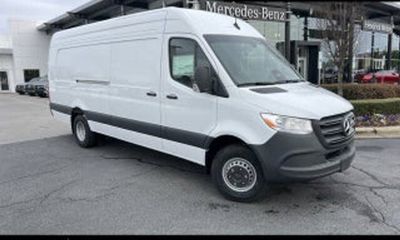 2026 Mercedes-Benz Sprinter 907 VS30 Passenger