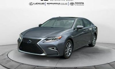 2016 Lexus ES 300H