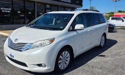 2013 Toyota Sienna XLE