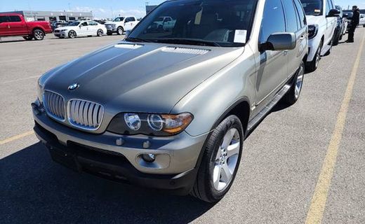 2005 BMW X5 4 4I