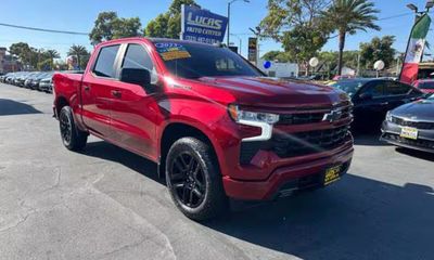 2023 Chevrolet Silverado RST
