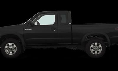 2004 Nissan Frontier XE Desert Runner