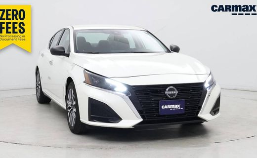 2024 Nissan Altima SV