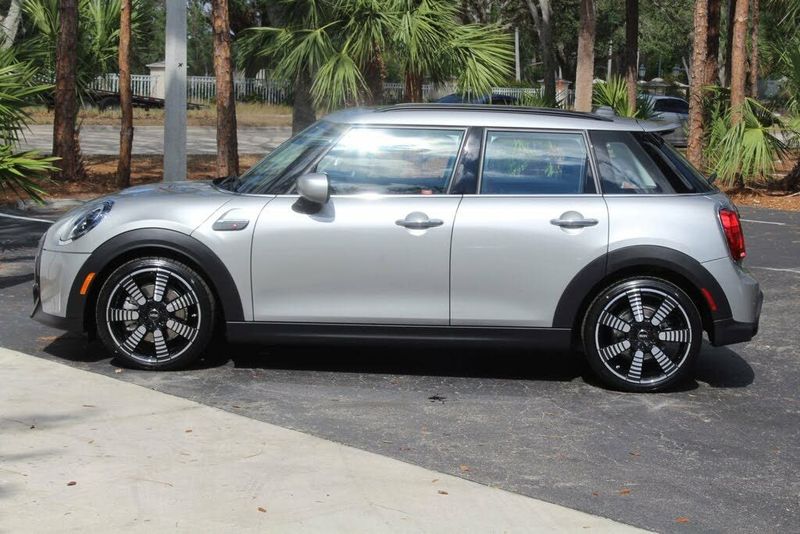 2023 Mini Hardtop — a typically priced live listing