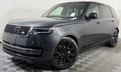 2026 Land Rover Range SE