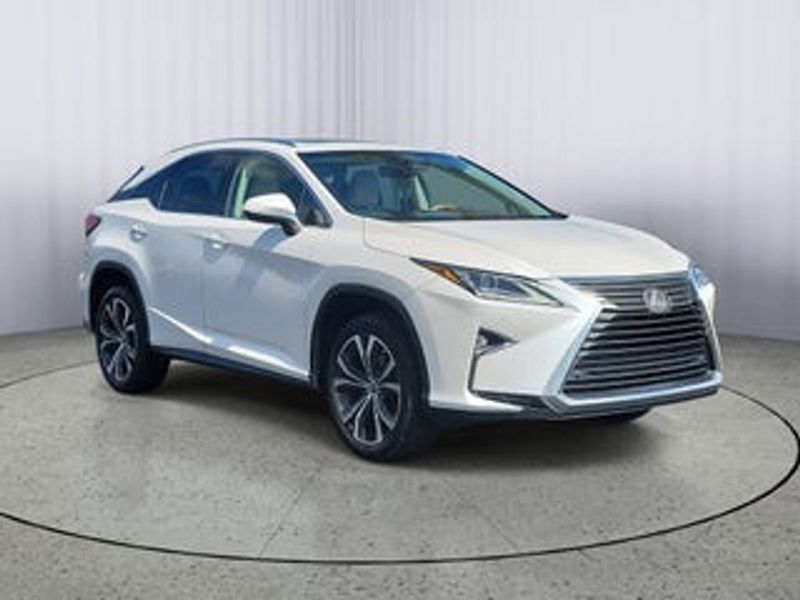 2019 Lexus RX — a typically priced live listing