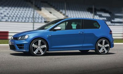 2016 Volkswagen Golf R Base W DCC