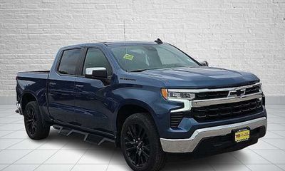 2024 Chevrolet Silverado LT