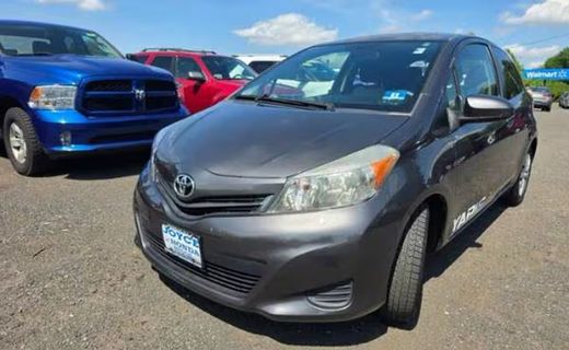 2012 Toyota Yaris LE Hatchback