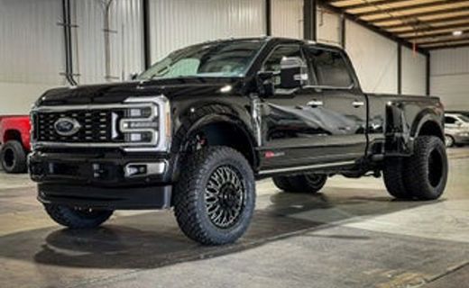 2025 Ford F-450 Platinum