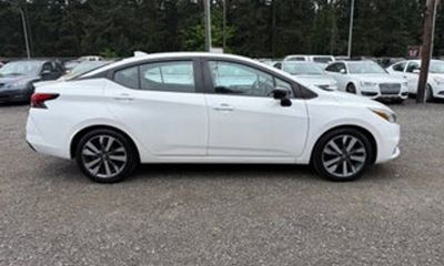 2020 Nissan Versa SR