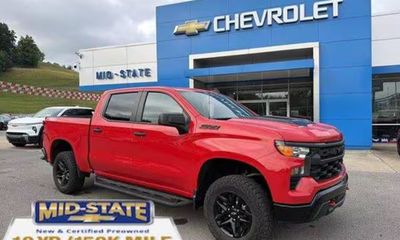 2024 Chevrolet Silverado Trail Boss Custom