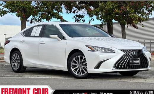 2022 Lexus ES